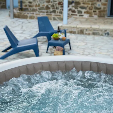 Dandy Karpenisi Complex - Lux - Inflatable Pool-hot Tub Alpstuga *