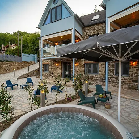 Alpstuga Dandy Karpenisi Complex - Lux - Inflatable Pool-hot Tub Agios Nikolaos (Central Greece)